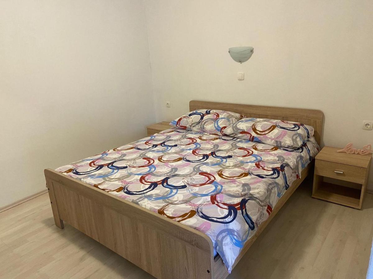 Nina Apartman *