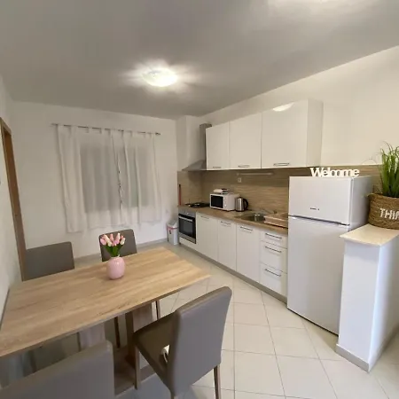 Apartman Nina Posedarje Exterior photo