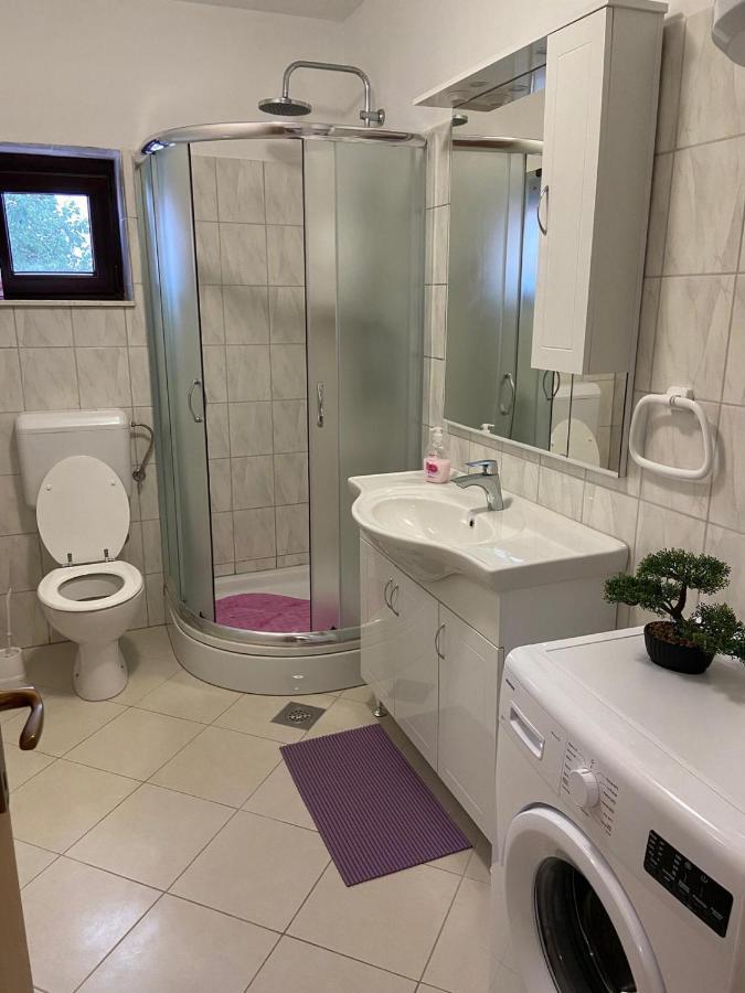 Nina Apartment