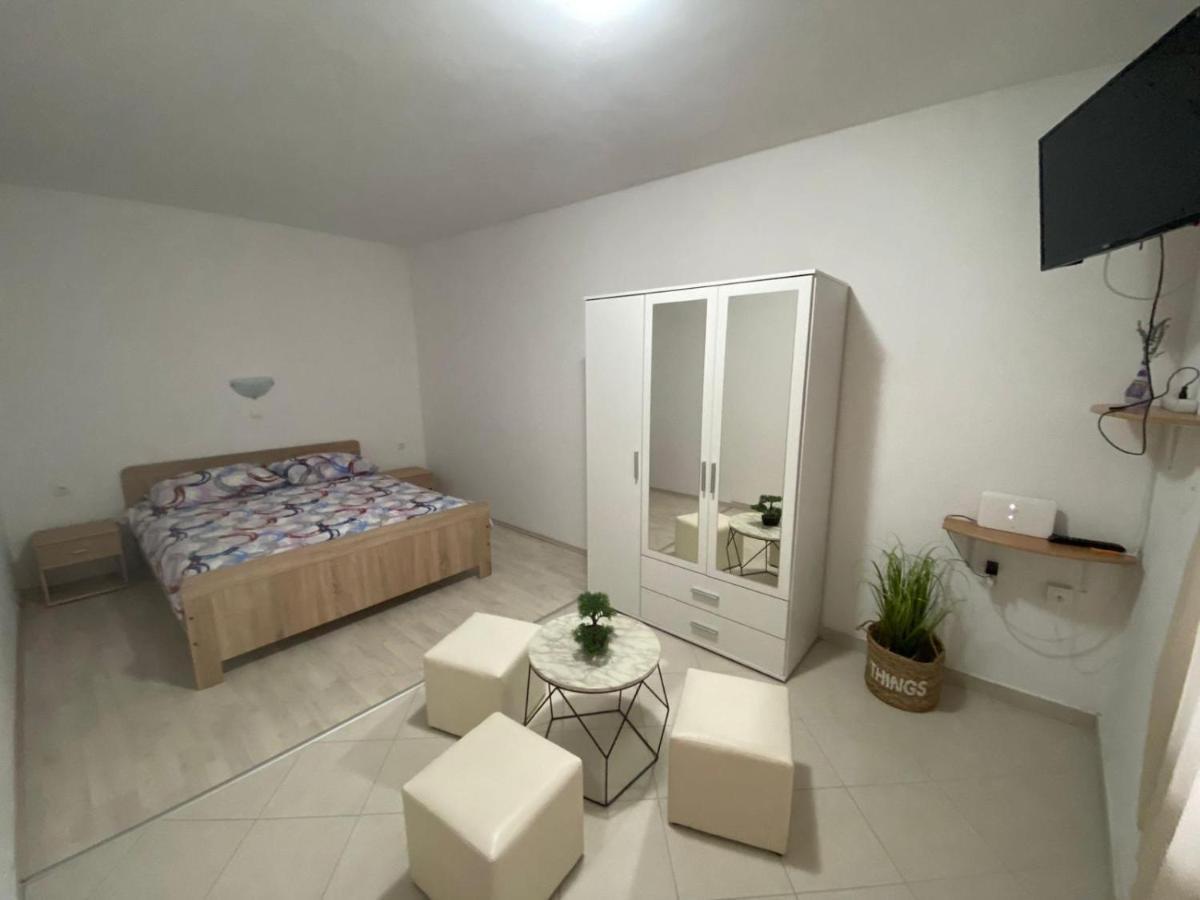 Nina Appartement Posedarje